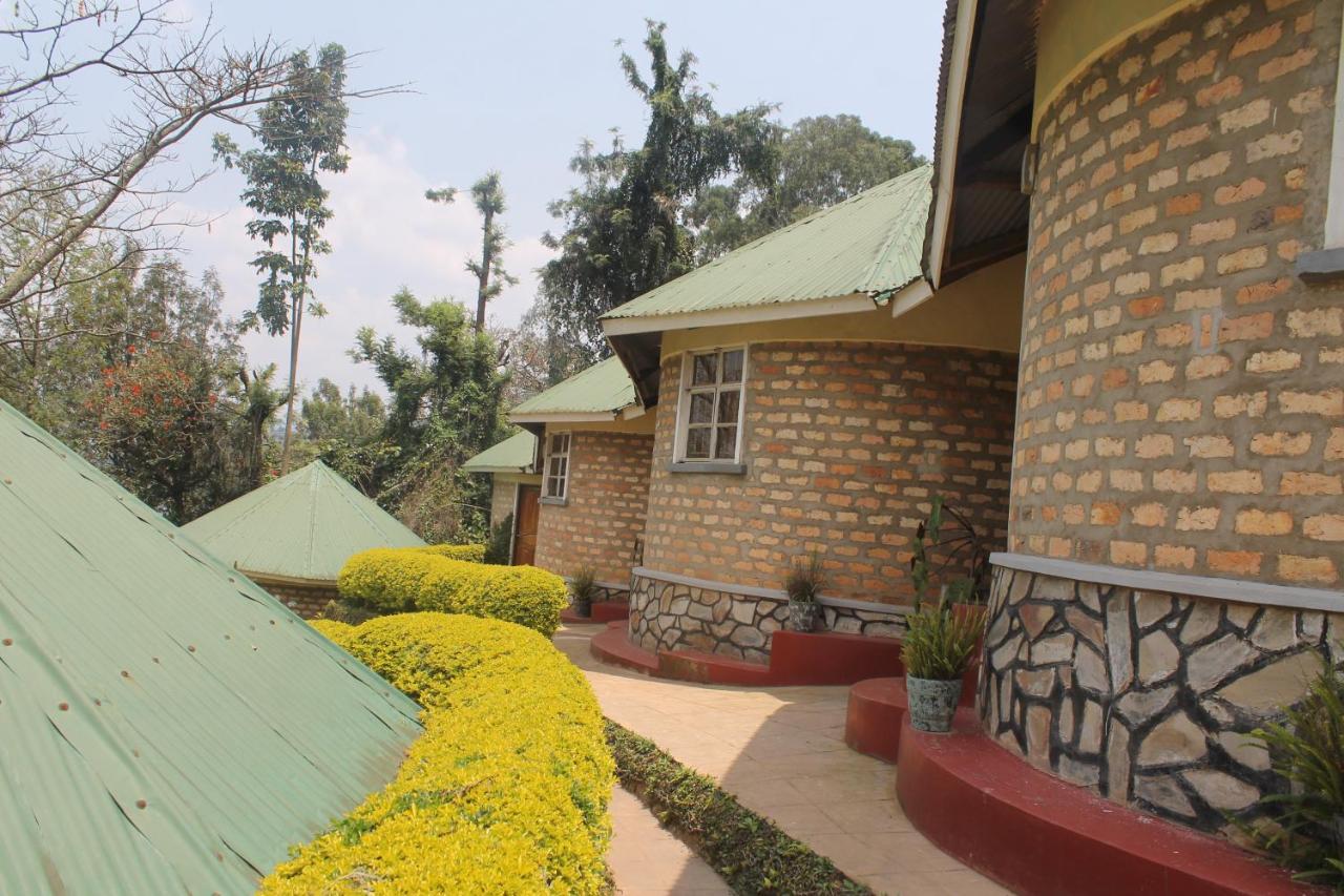Crater Bay Cottages Kabale Екстериор снимка