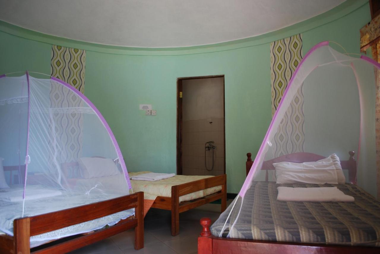Crater Bay Cottages Kabale Екстериор снимка