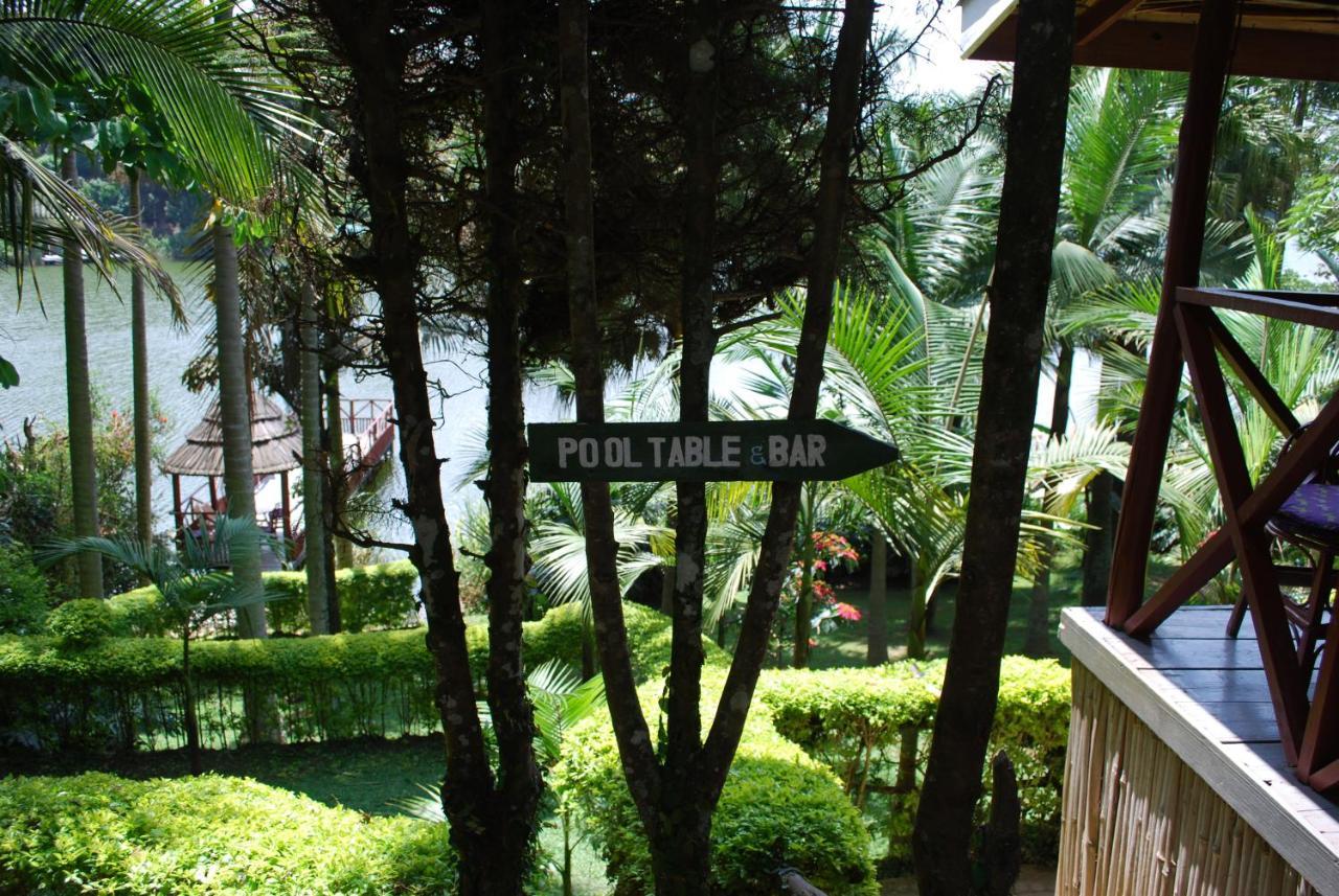 Crater Bay Cottages Kabale Екстериор снимка