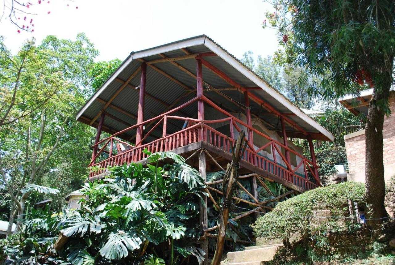 Crater Bay Cottages Kabale Екстериор снимка